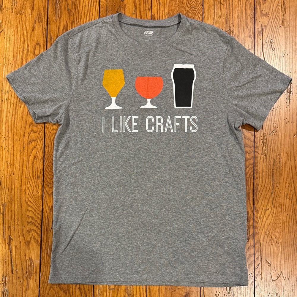 Old Navy Gray with Beer Glass Graphics T-Shirt